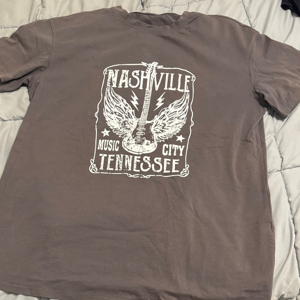 Nashville Tennessee Graphic Tee - Charcoal
